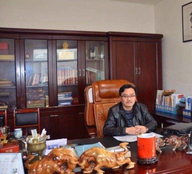 混凝土、倪文勇