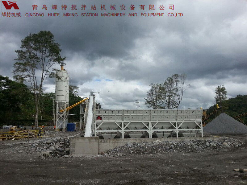 輝特混凝土攪拌站HZS90攪拌臂布置合理，攪拌性能強