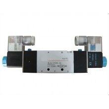 批發(fā)福建中聯(lián)攪拌機配件90電磁閥